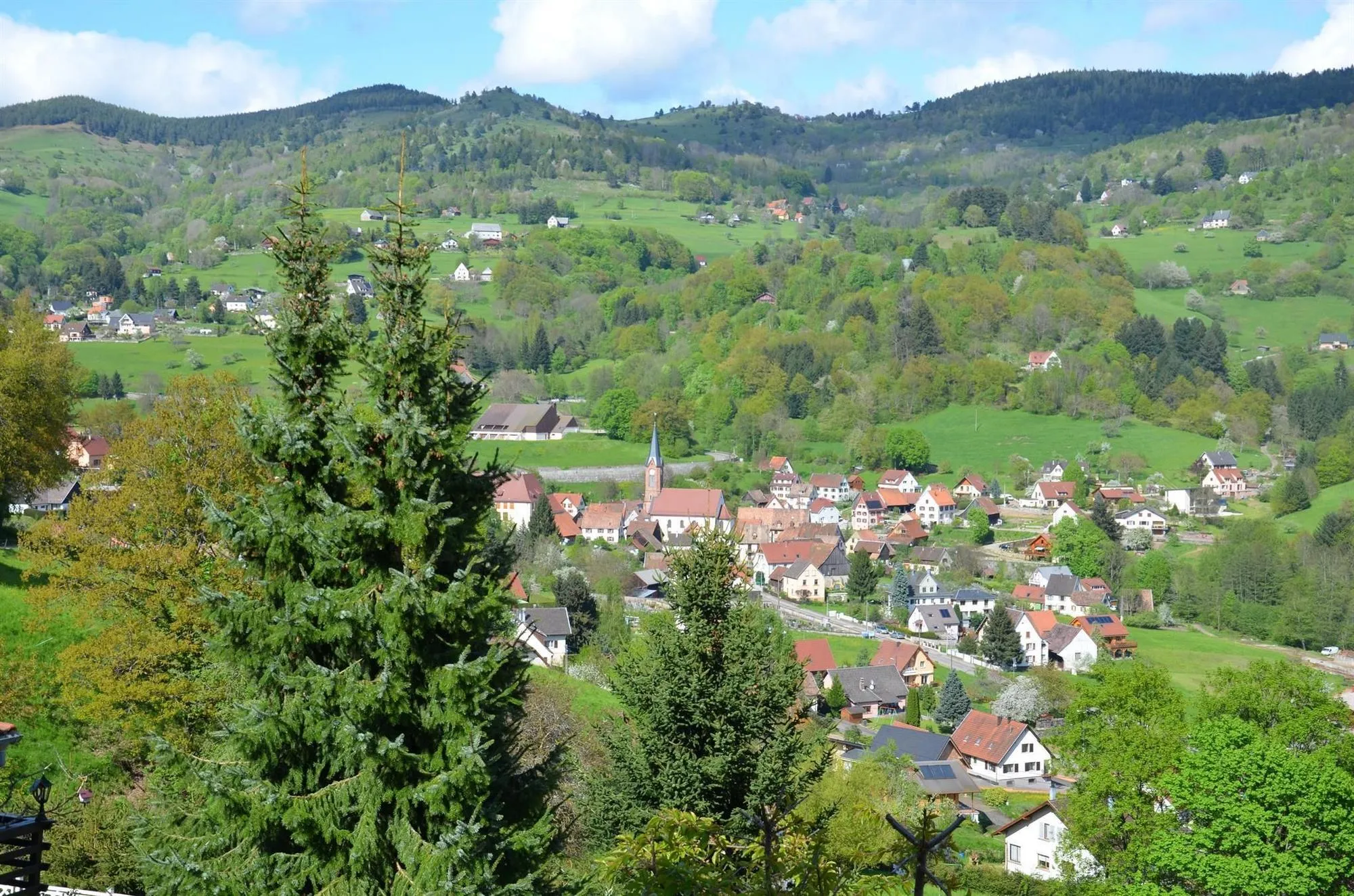Vue panoramique sur Soultzeren et la vallée de Munster